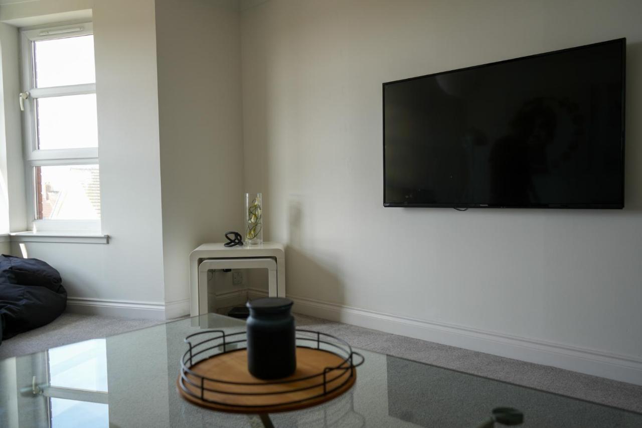 Modern Apartment Ayr Town Centre 普雷斯蒂克 外观 照片